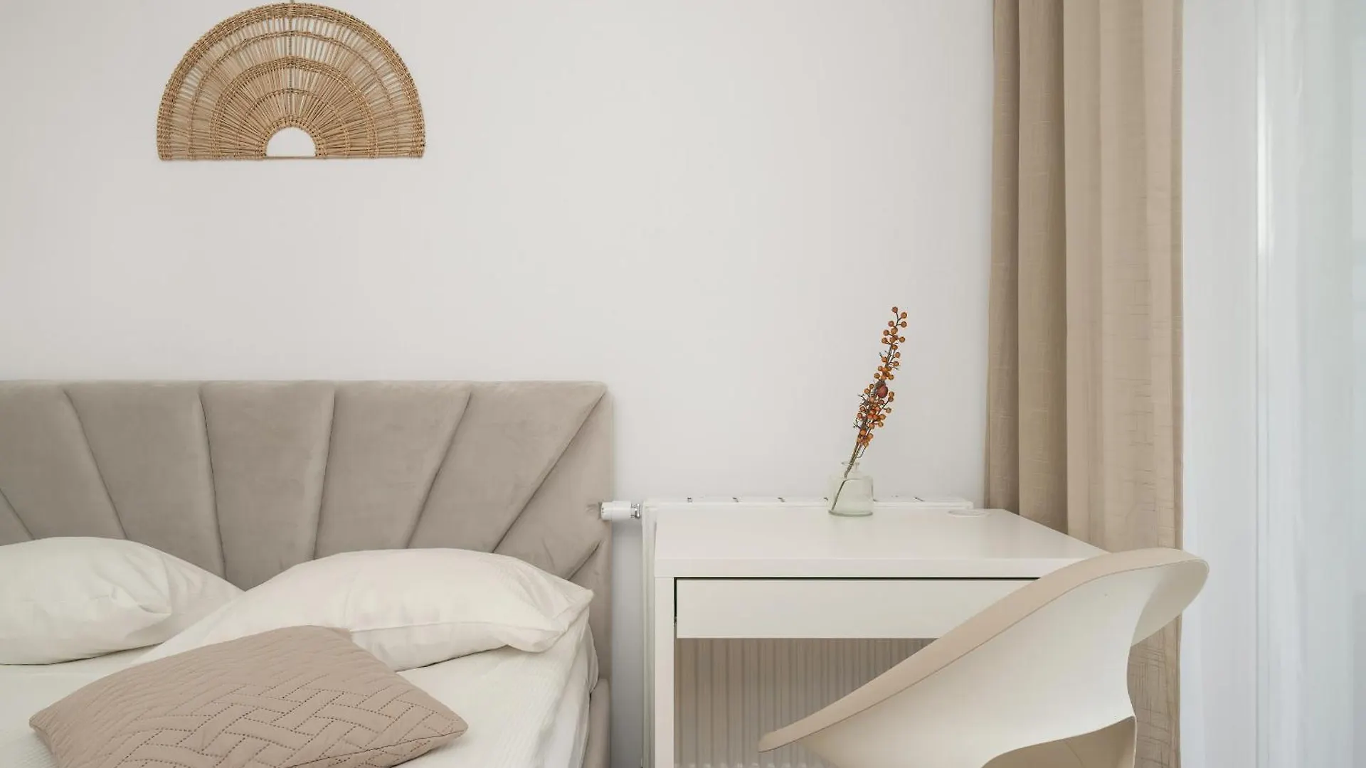 Stylowy Apartament W Odcieniach Bezu Balkon & Parking By Noclegi Renters Вроцлав Апартаменты