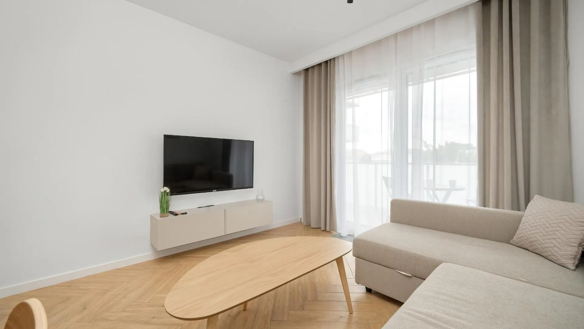 Stylowy Apartament W Odcieniach Bezu Balkon & Parking By Noclegi Renters Вроцлав