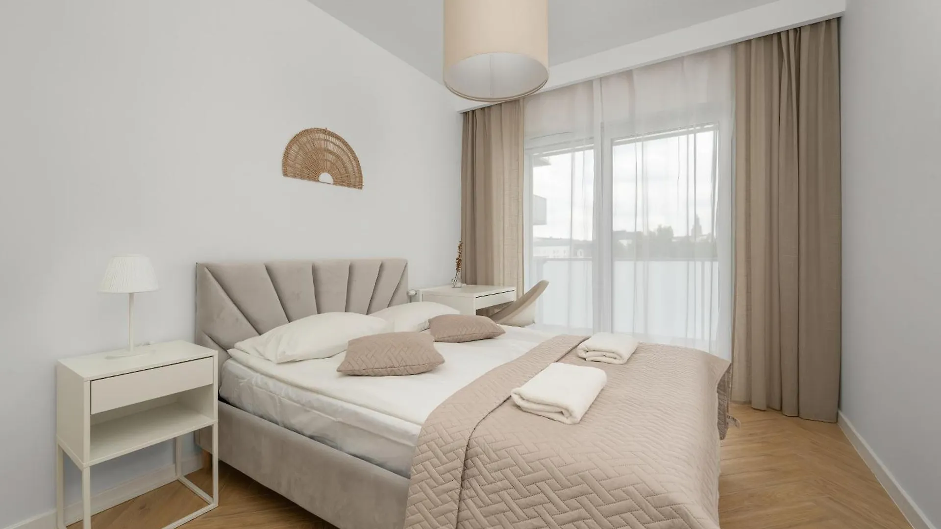 Stylowy Apartament W Odcieniach Bezu Balkon & Parking By Noclegi Renters Вроцлав
