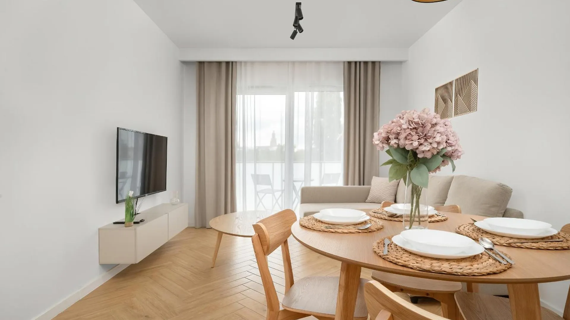 Stylowy Apartament W Odcieniach Bezu Balkon & Parking By Noclegi Renters Вроцлав